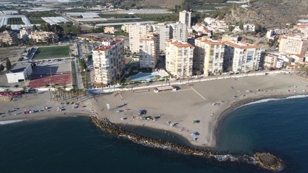 Torrenueva Con Vistas A La Playa Apartment Luaran gambar